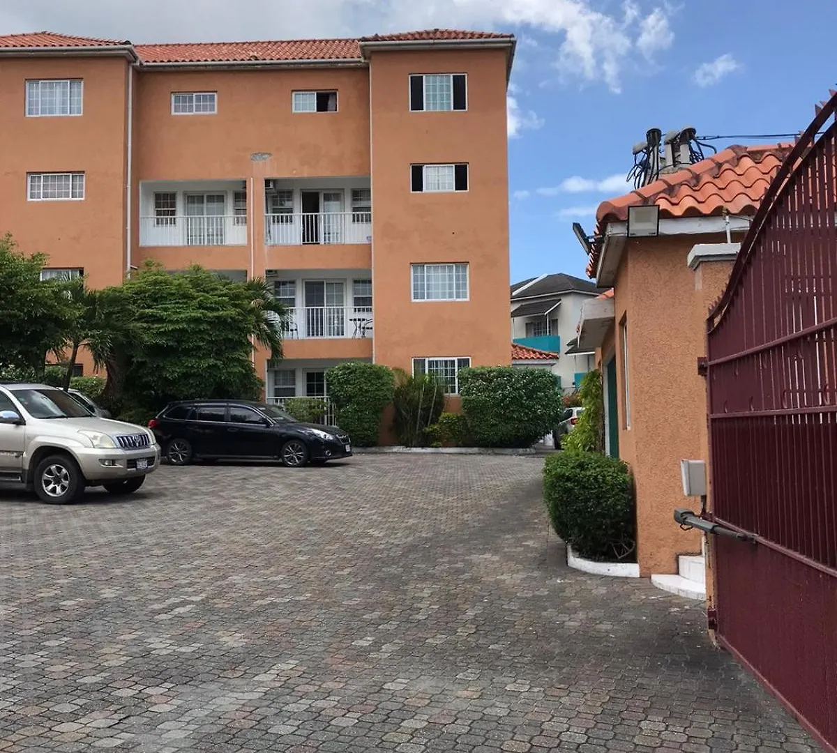 Appartamento Embassy Royale Kingston